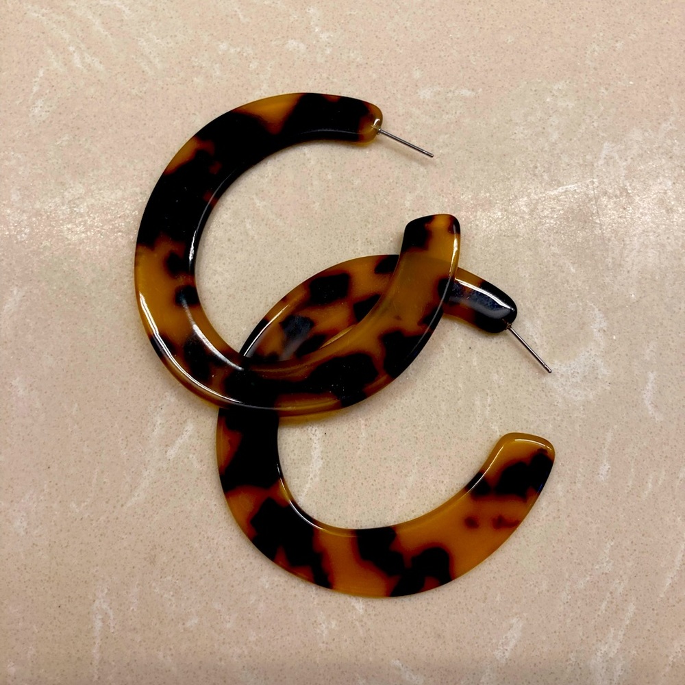 Black and Brown patterned hoops.